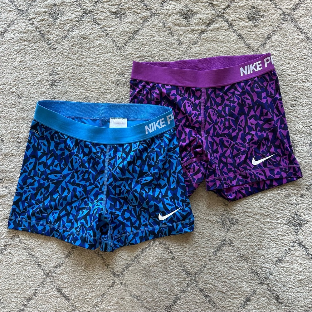 Nike Pro women’s shorts medium. (2pairs)